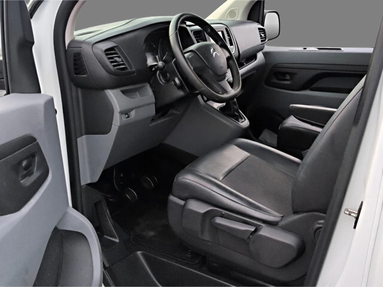 Citroen Jumpy Kasten Club 1.5D*Temp PDC MirrorLink Klima... — 5