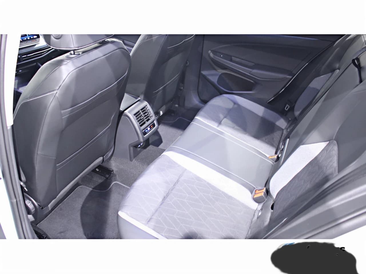 Volkswagen Golf VIII — 15