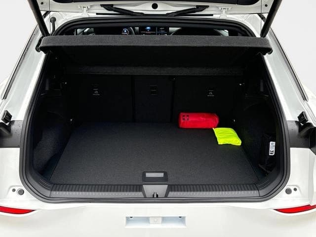 Volkswagen T-Roc R-Line ACC KAMERA eHK SHZ 18"LM LED PLU... — 11