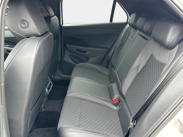 Volkswagen T-Roc R-Line ACC KAMERA eHK SHZ 18"LM LED PLU... — 18